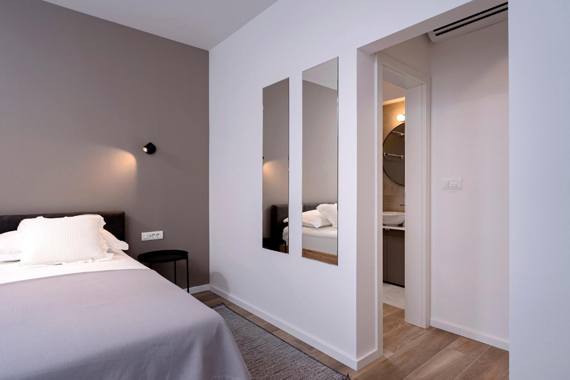 Modern, 2 Bedroom Apartment Хвар Экстерьер фото